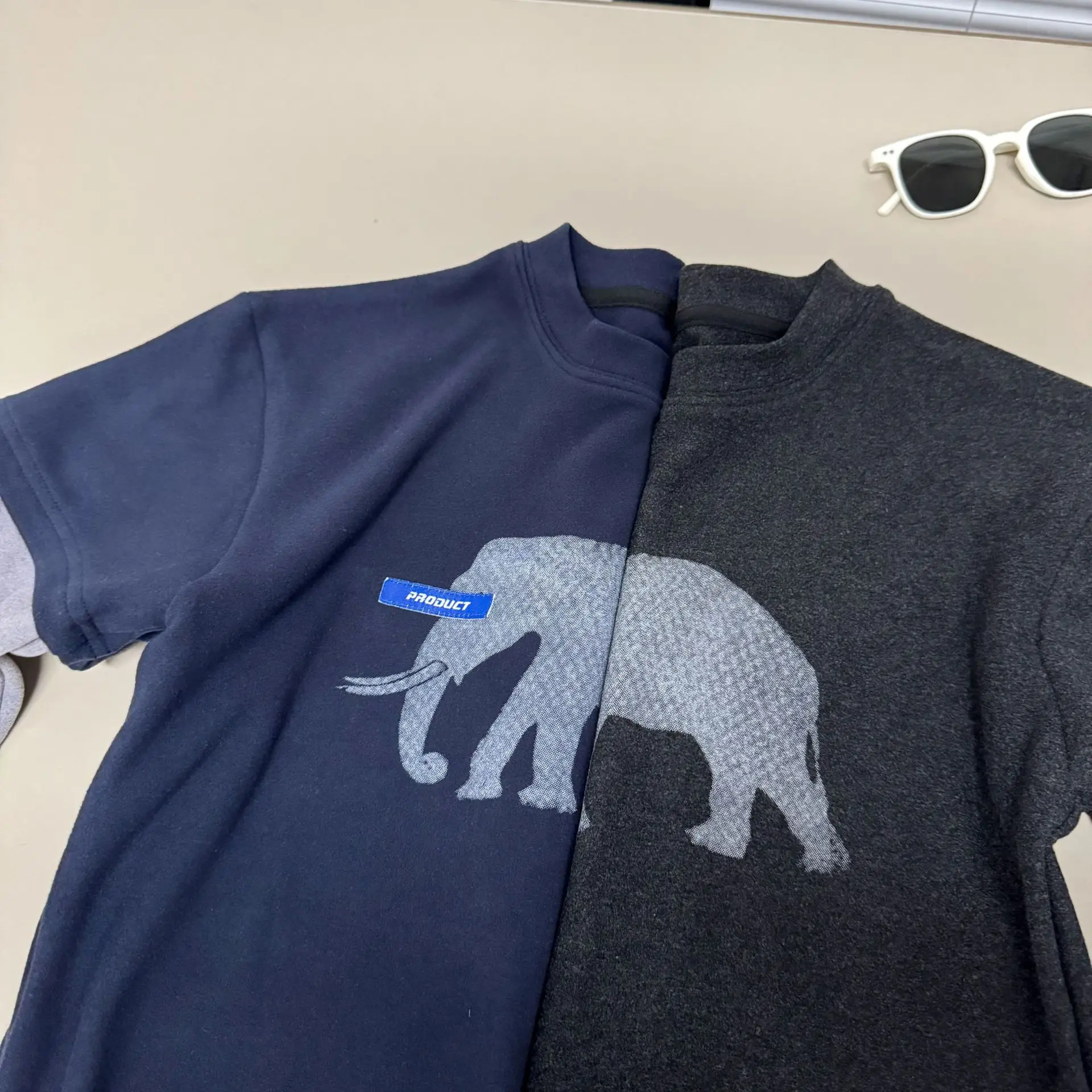 2025 New Boys' Long Sleeved T-shirt Autumn/Winter Collection Children's Wear Australian Velvet Fake Two Piece Bottom Shirt