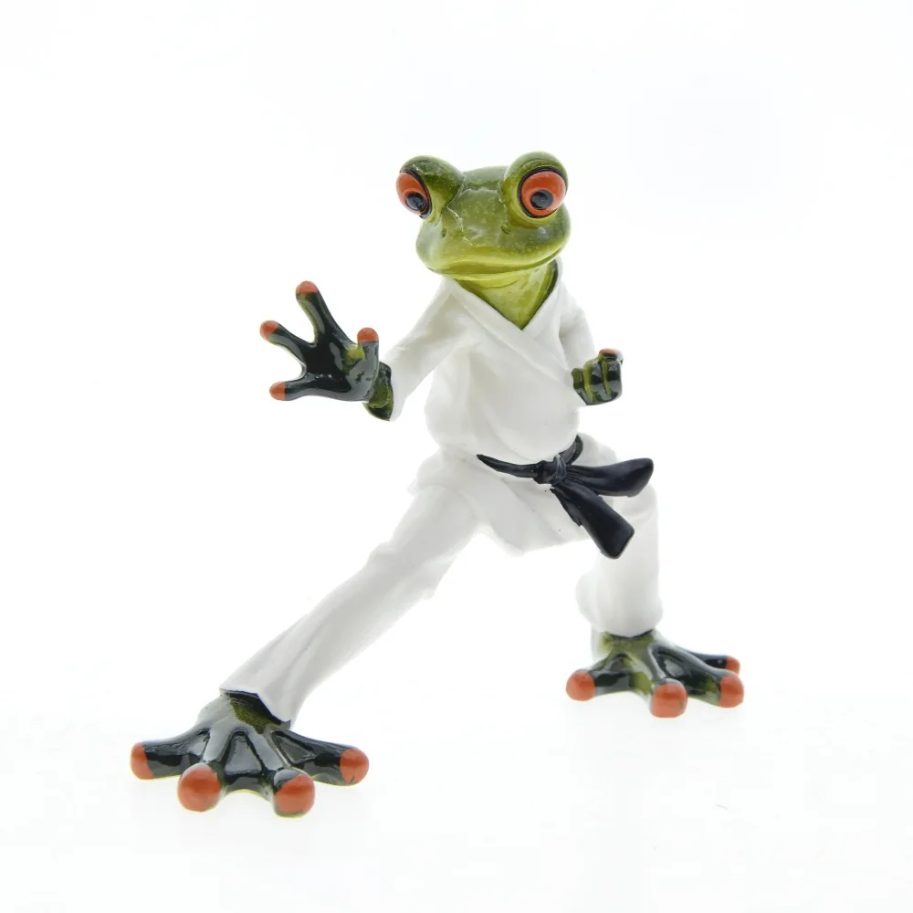 Estatua de rana de resina para decoración del hogar, figuras de Panda de Kung Fu, figura de rana Taekwondo, estantería de mesa para oficina, adorno de Animal bonito