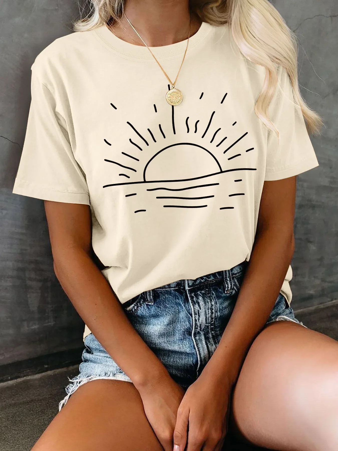 Hot Sale Casual Short Sleeve Round Neck Women T-shirt Sun and Wave Fun Print Comfortable and Cute Summer Women Harajuku Clothing