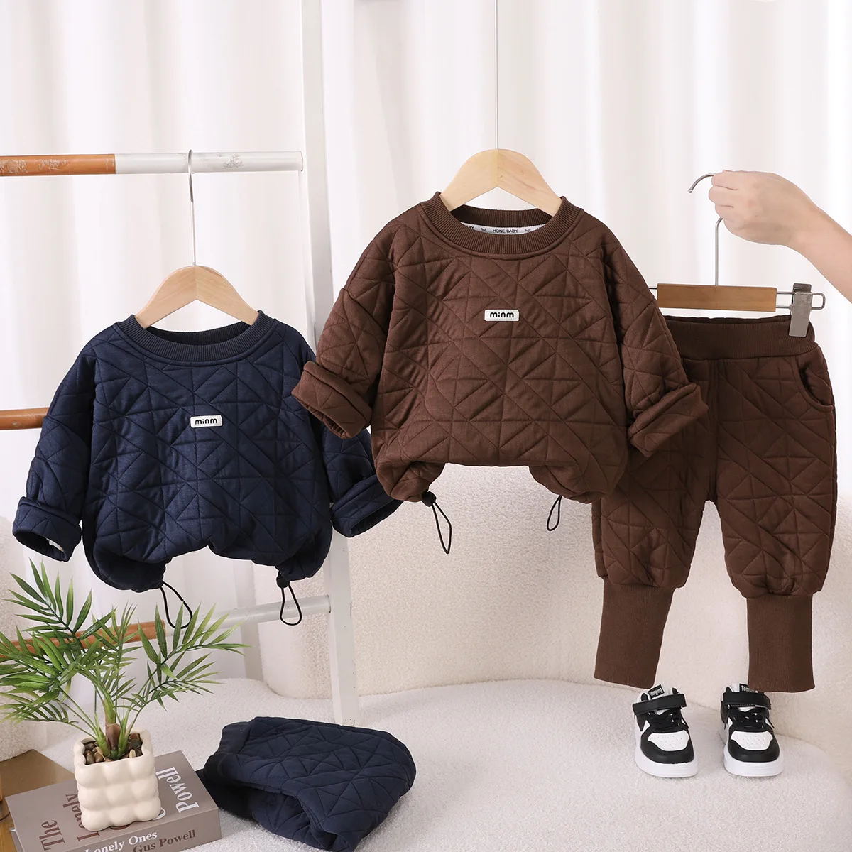 

2025 Winter Kids Fleece Set Warm Long Sleeve Outfit 2-Piece Plush Cotton Blend Casual Pants & Top for Toddler Boys Girls