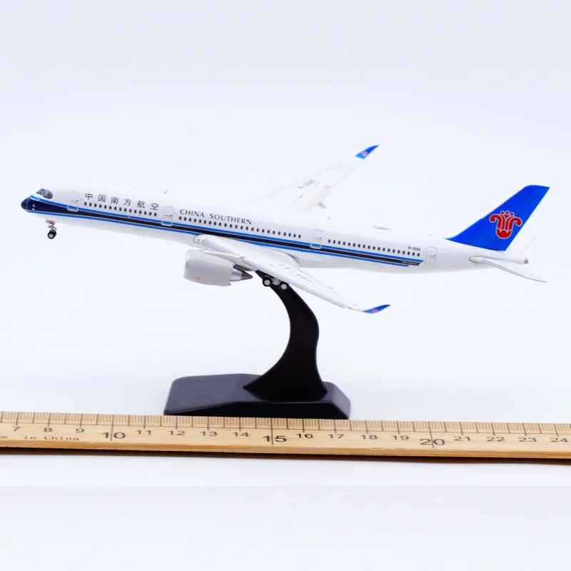 XX4186A Alloy Collectible Plane Gift JC Wings 1:400 China Southern Airbus A350-900XWB Diecast Aircraft Model B-30A9 Flaps Down