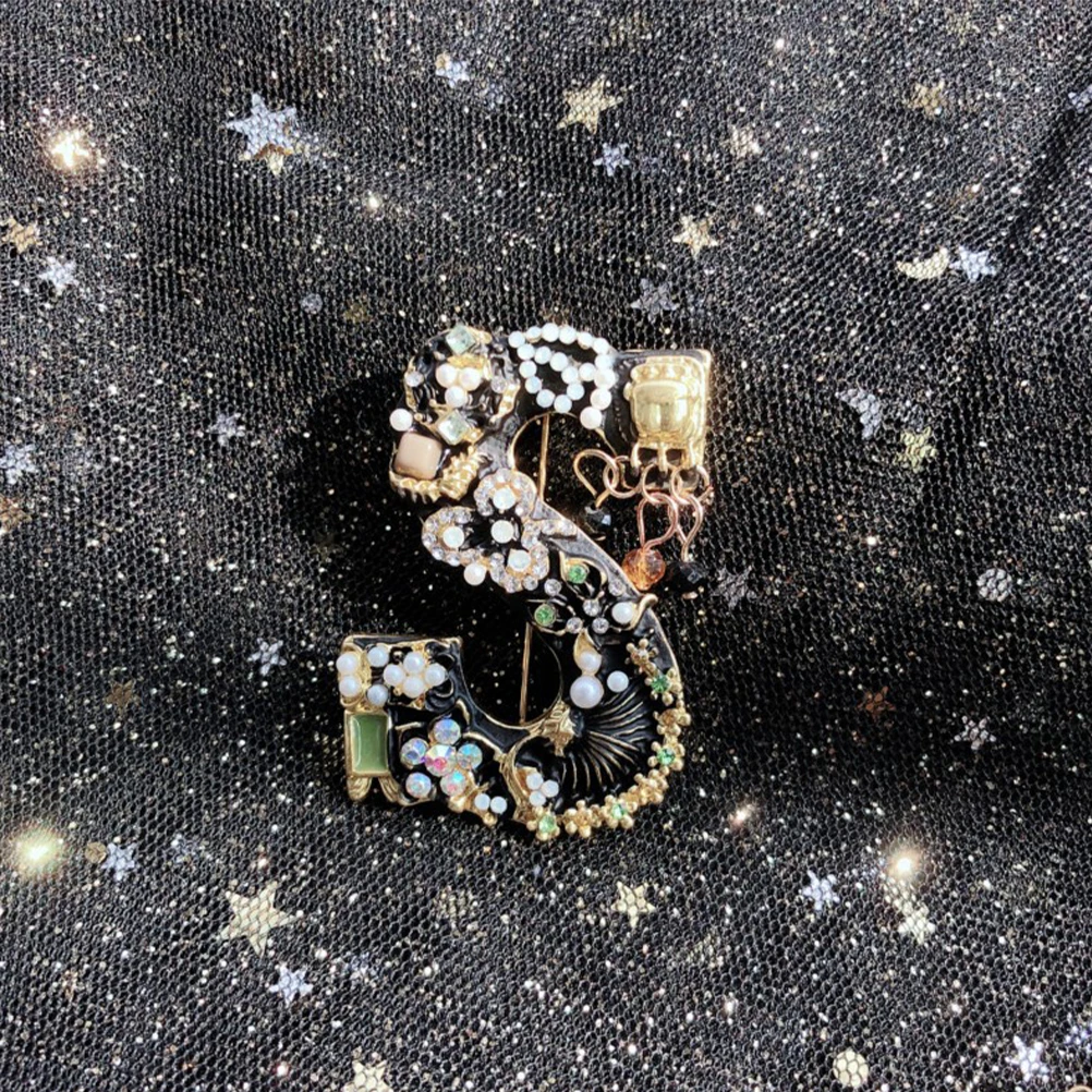 

Letter Shaped Brooch Pin Alloy Fashion Breatpin For Women Dress Coat Sweater Jacket Accessory Party Wedding Ceremony