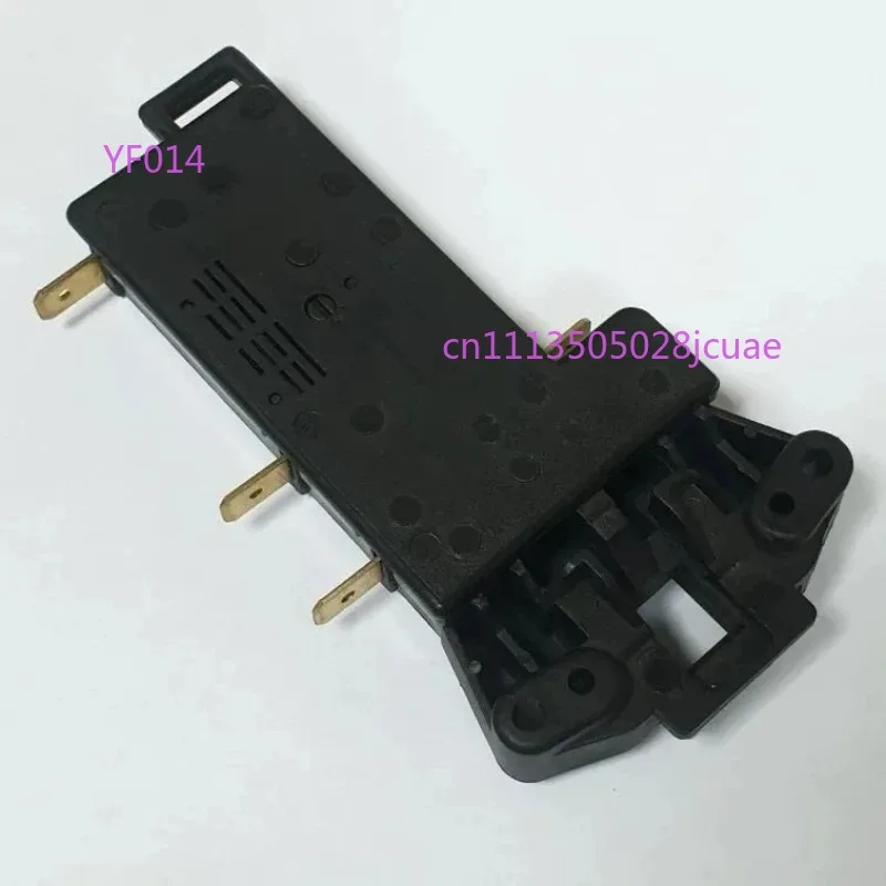 Washing machine Door lock (hatch lock) Rold DS88 for Bosch, Siemens, Indesit, Ariston 3 cont. tongue inside 060096