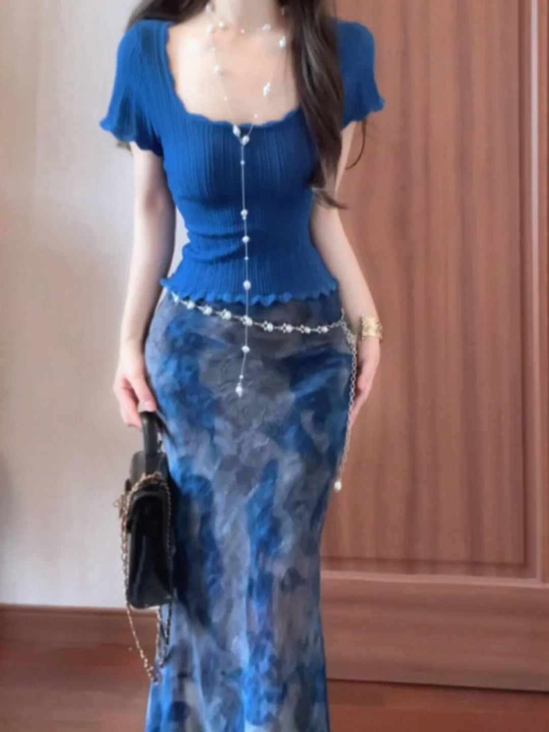 

Retro Gentle Print Halter Neck Dress And Top Two-Piece Set Comfortable Breathable Summer Outfit for Women in Their 20s