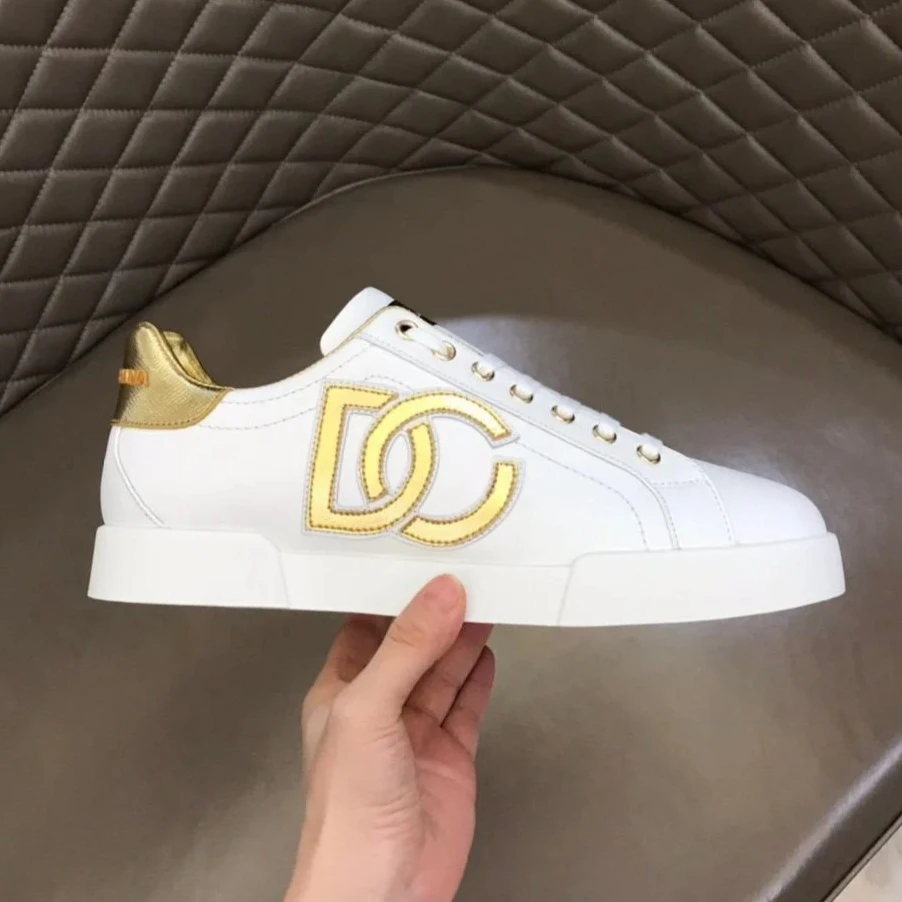 

European-style High-end Luxurious Casual Shoes, 2026 New Letter-style Sports Shoes, Men's Business Shoes, Women's White Sneakers