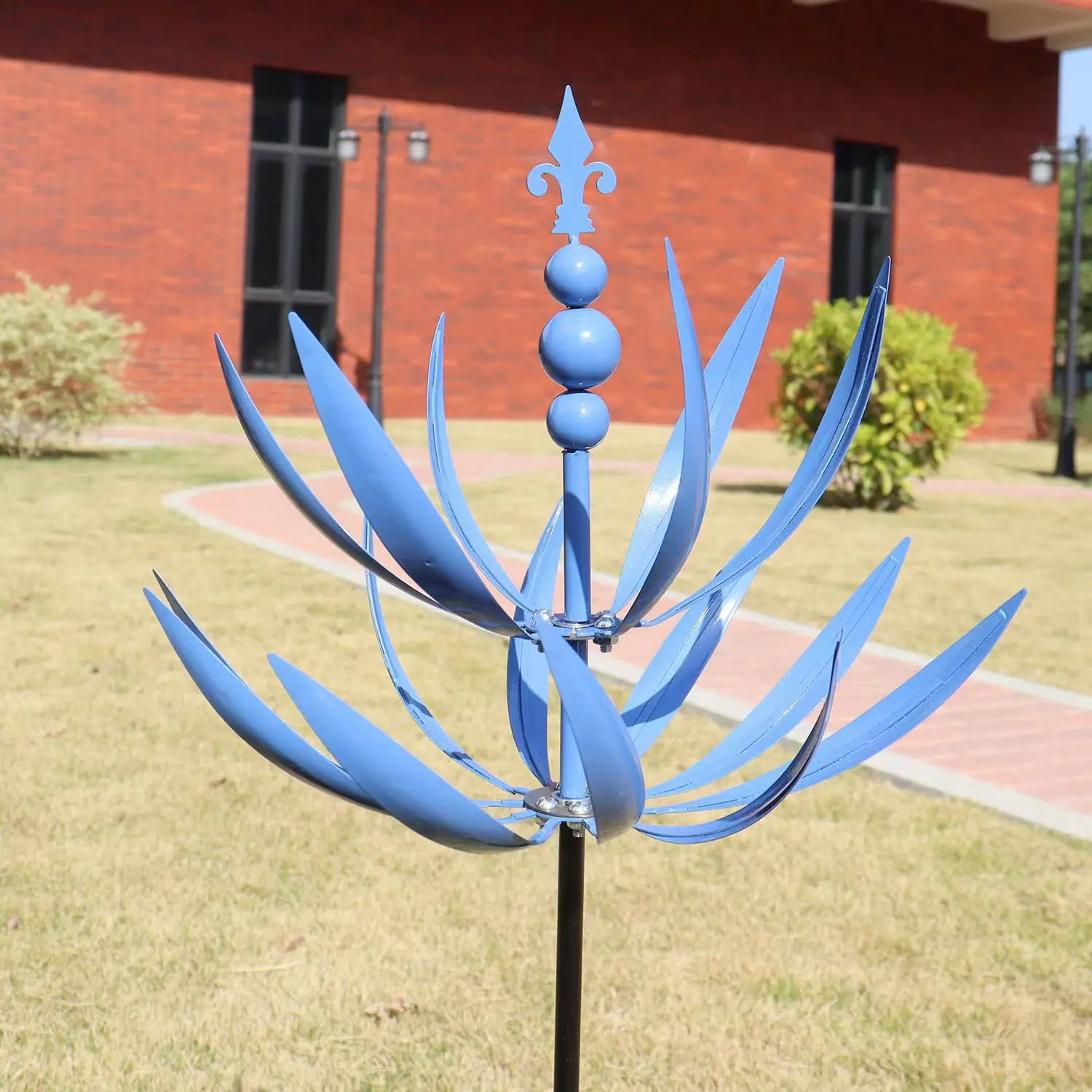 Harlow Wind Spinner Metal Windmill 3D Wind Powered Kinetic Sculpture Lawn Metal Wind Solar Spinners Yard and Garden