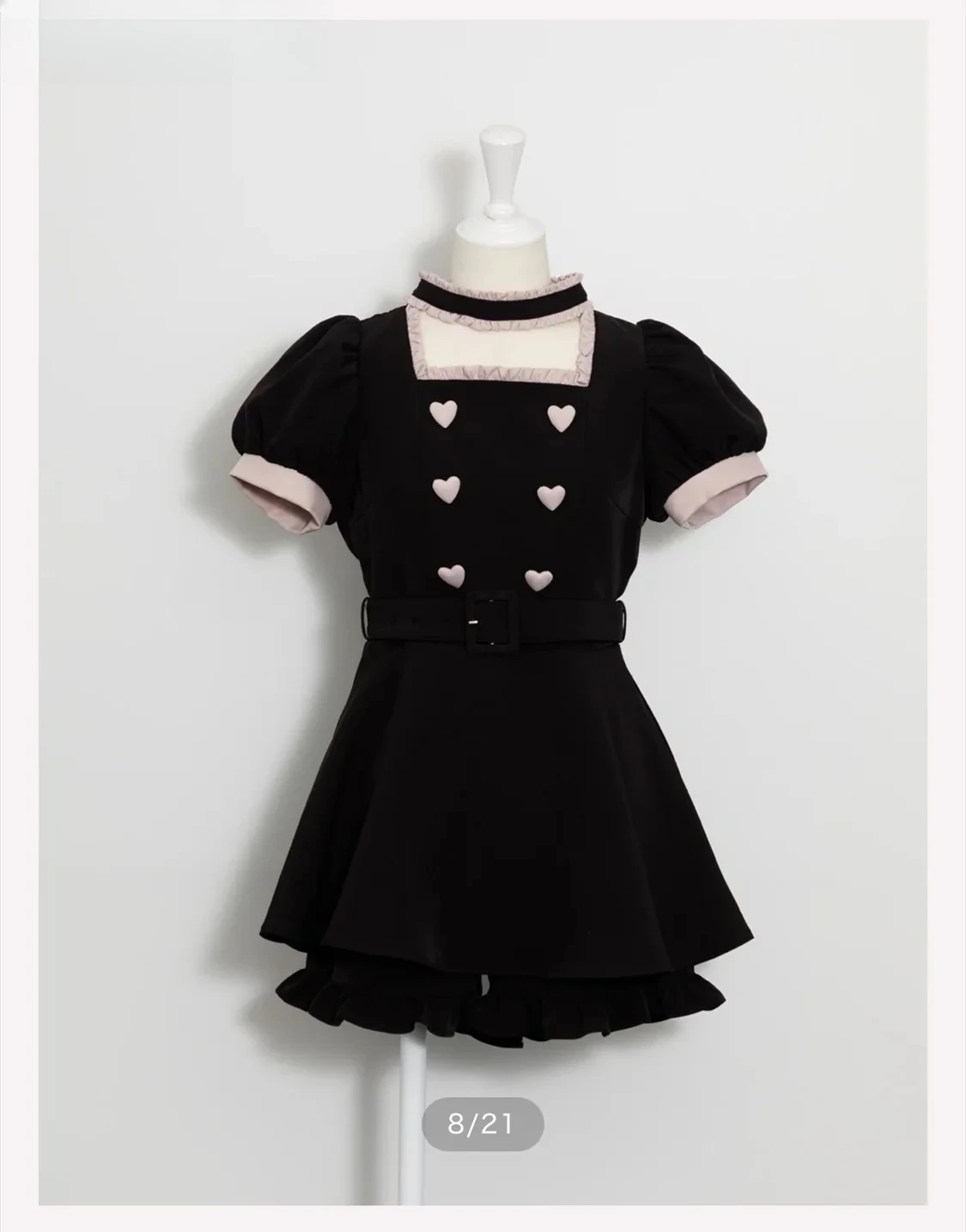 

Dress and Shorts Two-piece Set Sweet Temperament Heart Double-breasted Hollow Contrasting Color Fungus Lace Collar Short-sleeved