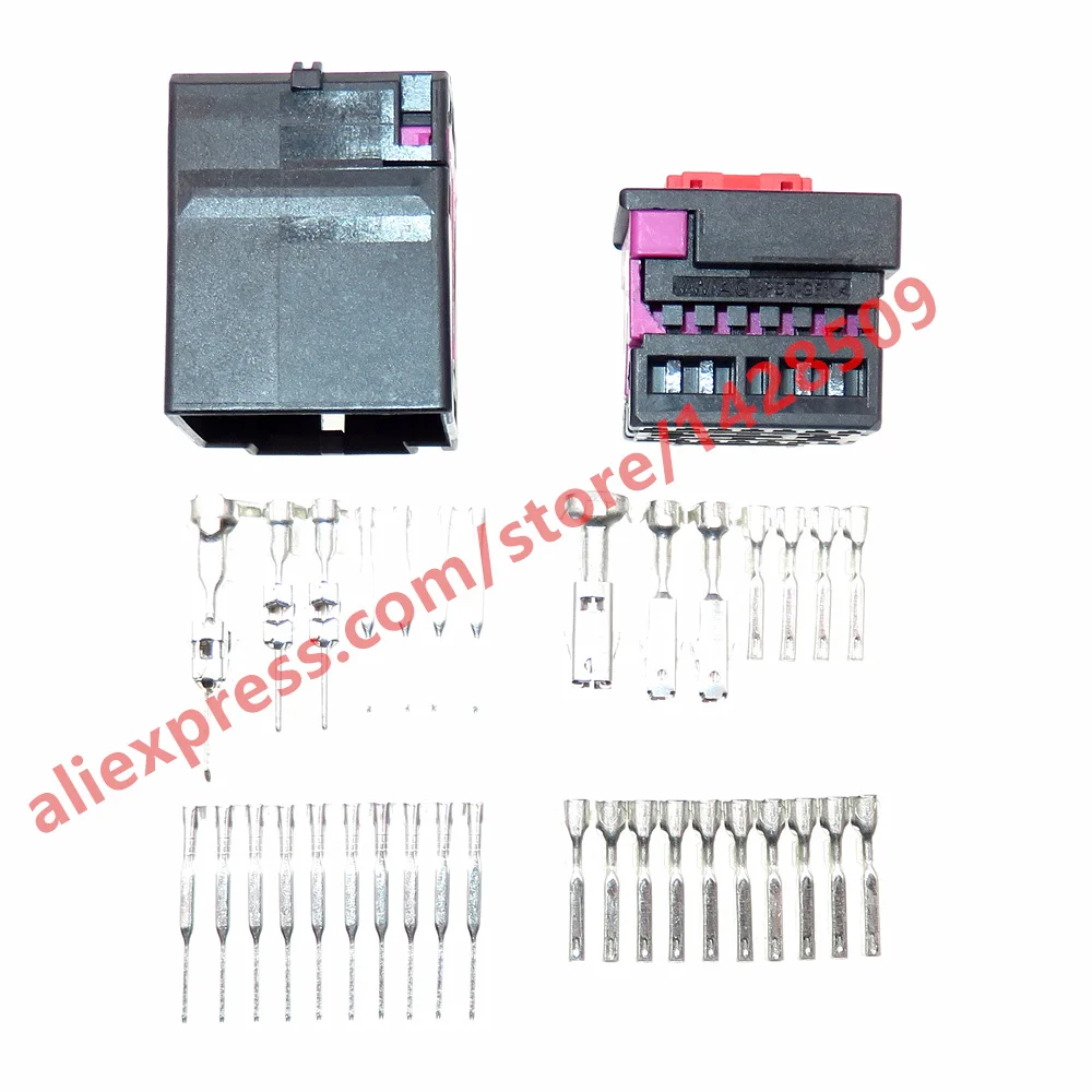 EMSea Connecteur de Prise de Recharge USB pour Voiture et Connecteur de Prise de Recharge AUX 13599456 Compatible avec Vauxhall Insignia A Astra K, Noir