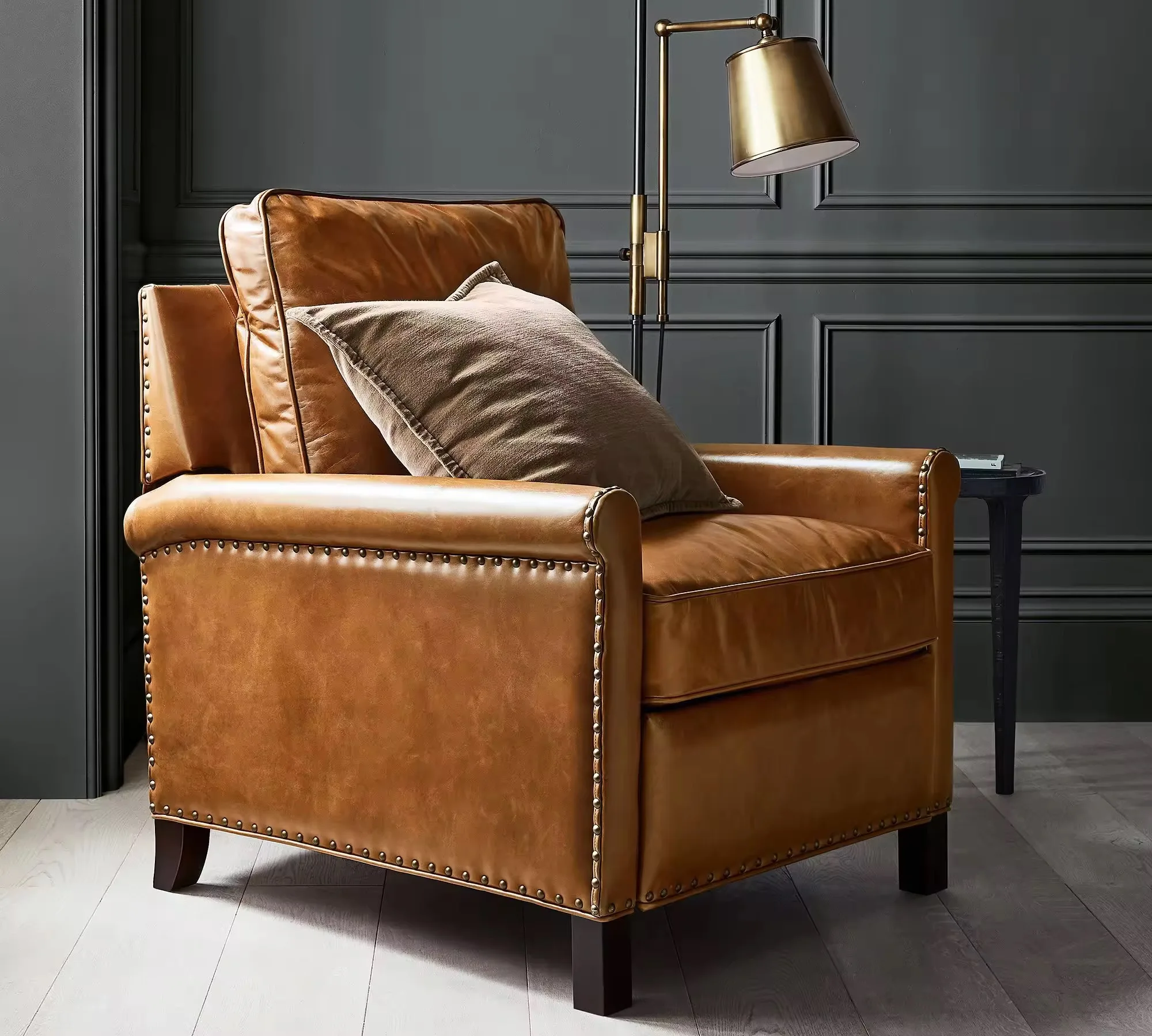 #Modern Medieval Leather Recliner with Solid Wood Frame, Perfect for Living Room or Bedroom