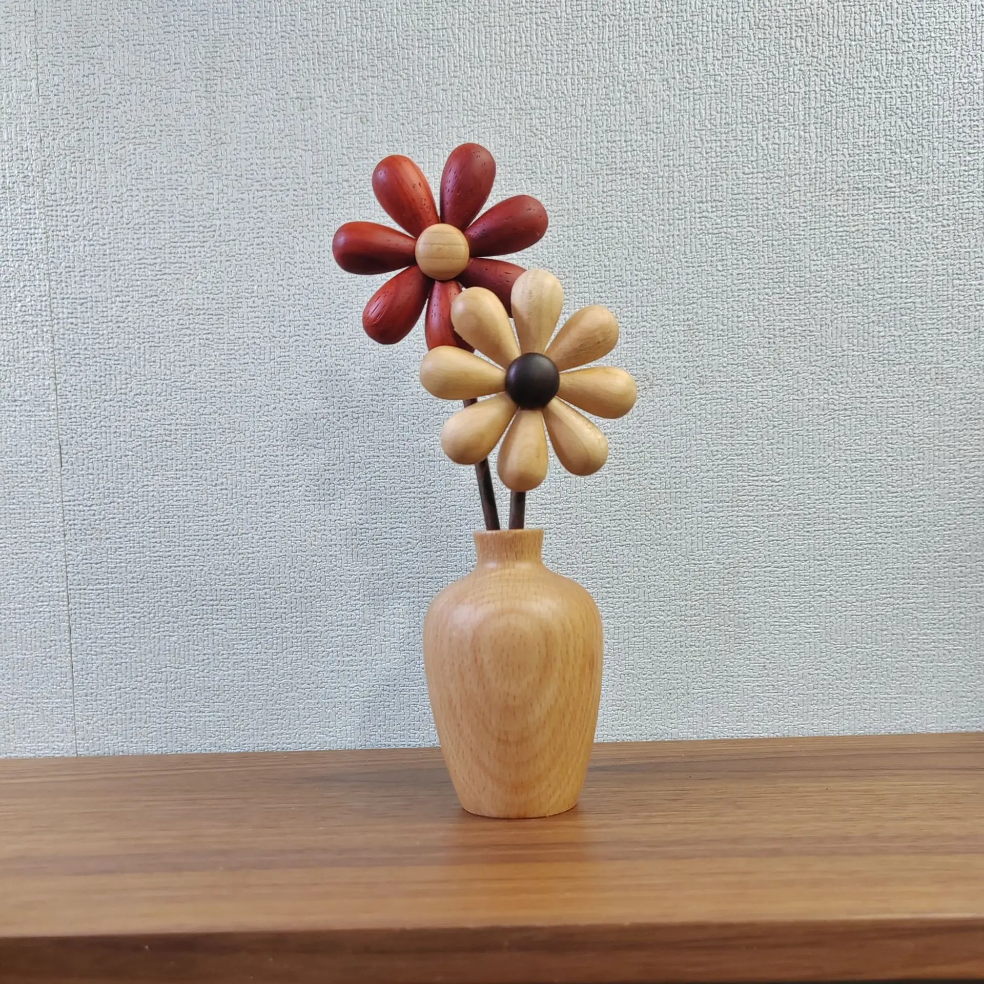 Creative Home Decor Solid‑Wood Small Vase Ornament for Car, Balcony, Toy, Office, Retro Desktop Craftwork