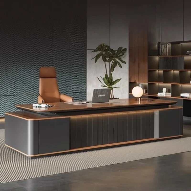 مكتب مكتب فاخر خفيف من Boss عالي الإحساس وحديث وبسيط ومكتب مكتب مدير الرئيس الكبير أثاث Mesa De Escritorio