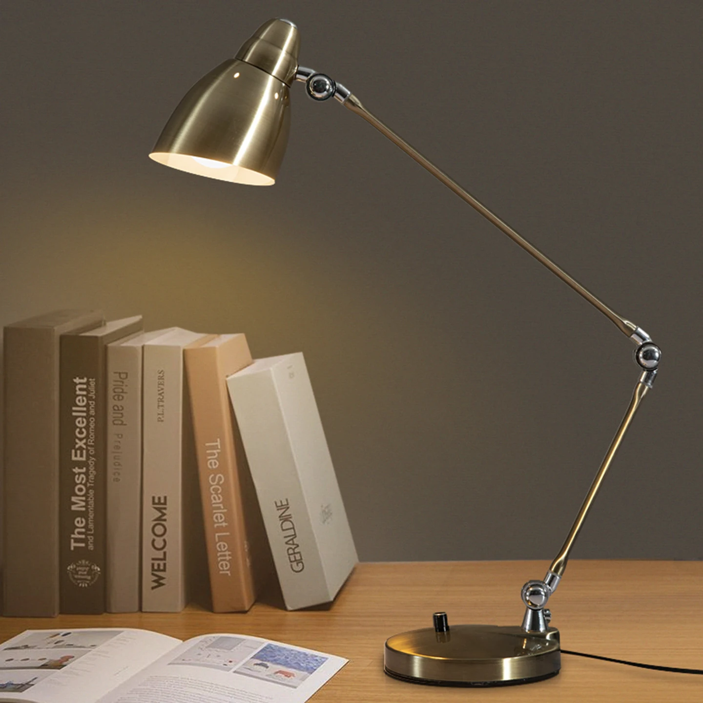 Nordic Minimalist Long-arm Folding Metal Desk Lamp for Office, Study, Reading, Smart Bedside Decorative Ambient Lamp
