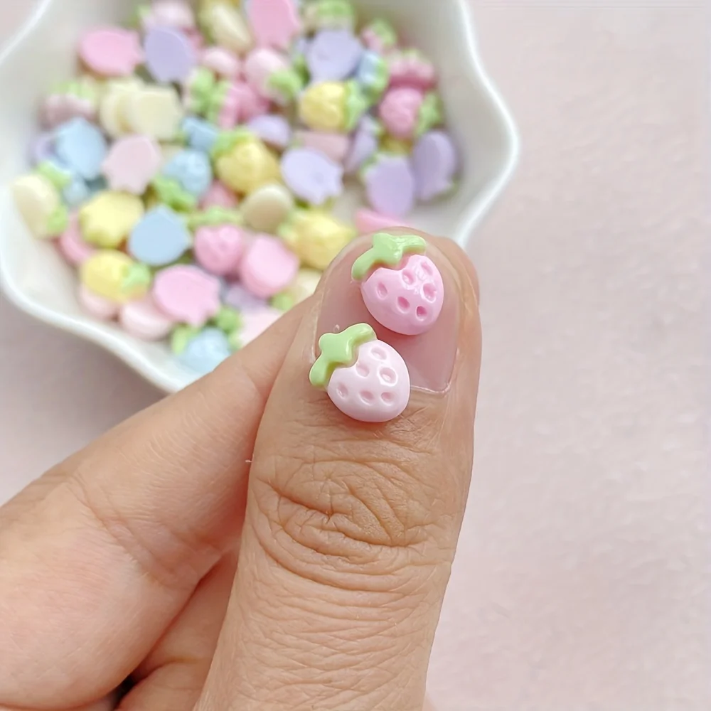 鮮やかなイチゴ樹脂チャーム 50個 ミニフラットバックカボション ネイルアート、スクラップブッキング、ヘアピンDIYアクセサリー用 - 無香料