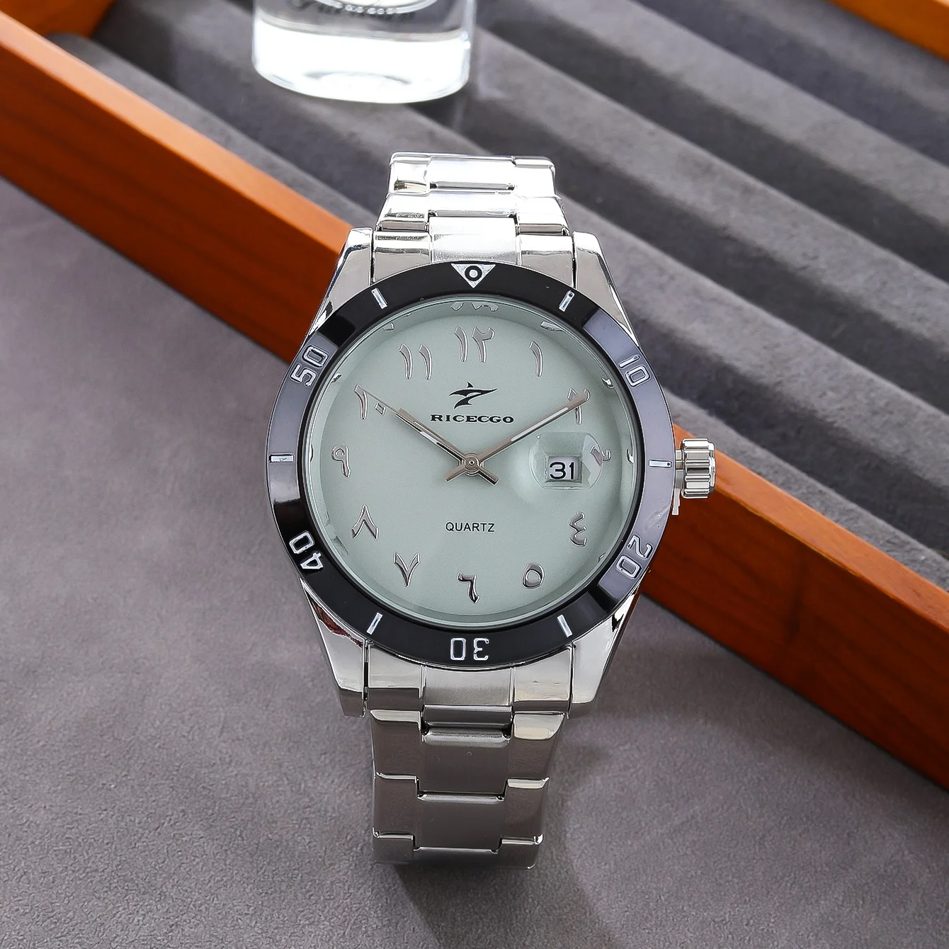 Watch Men Quartz Wristwatches Stainless Steel Band Clock Calendar Business Fashion Sport Men Wristwatch for Festivals Gift