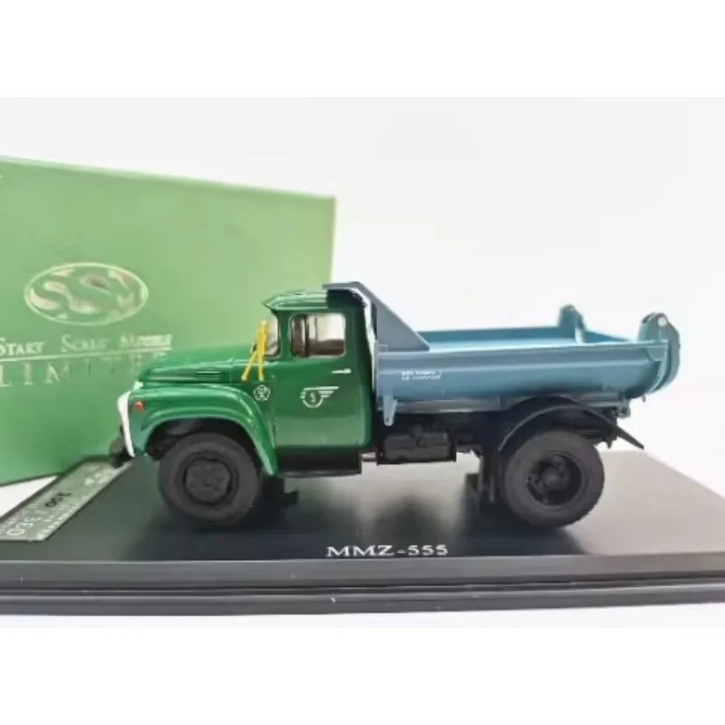 Diecast SSM 1/43 Scale Russian Gil ZIL555 Dump Truck Alloy Tip Truck Model Collectible Toy Gift Souvenir Display