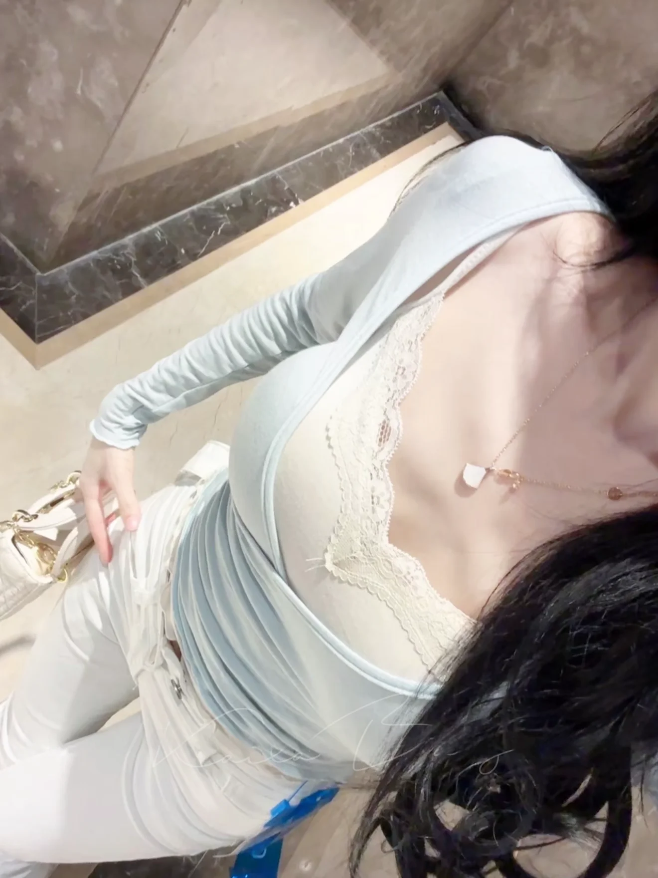 

Комплект из двух предметов Pure Desire: кружевной плиссированный жилет и топ с V-образным вырезом, подчеркивающий талию, для создания эффекта стройности, в стиле «сладкая и пикантная девушка»