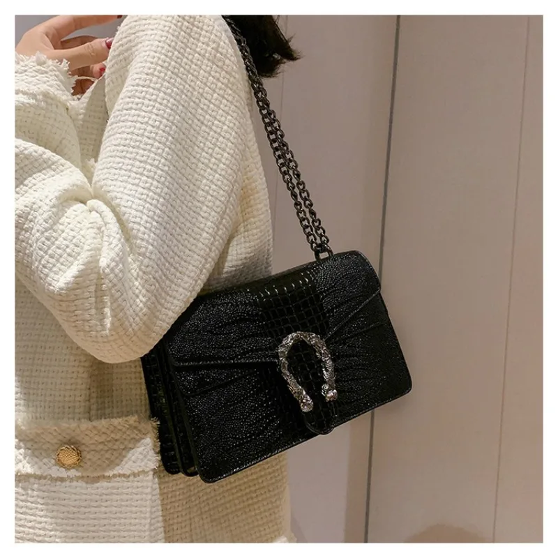 Crocodile patterned fashionable single shoulder crossbody bag, small square bag, trendy gift chain, women's bag