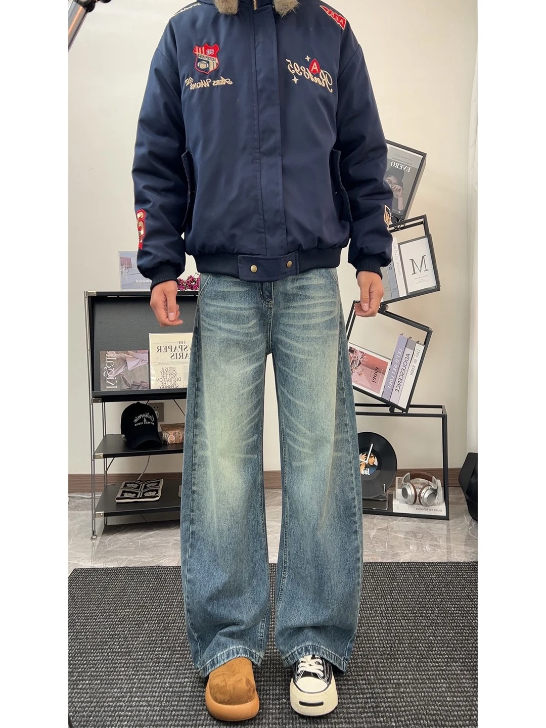 

Washed Faded Blue Wide Leg Men's Denim Jeans Autumn Winter American High Street Fleece Lined Slim Straight Knife Pants