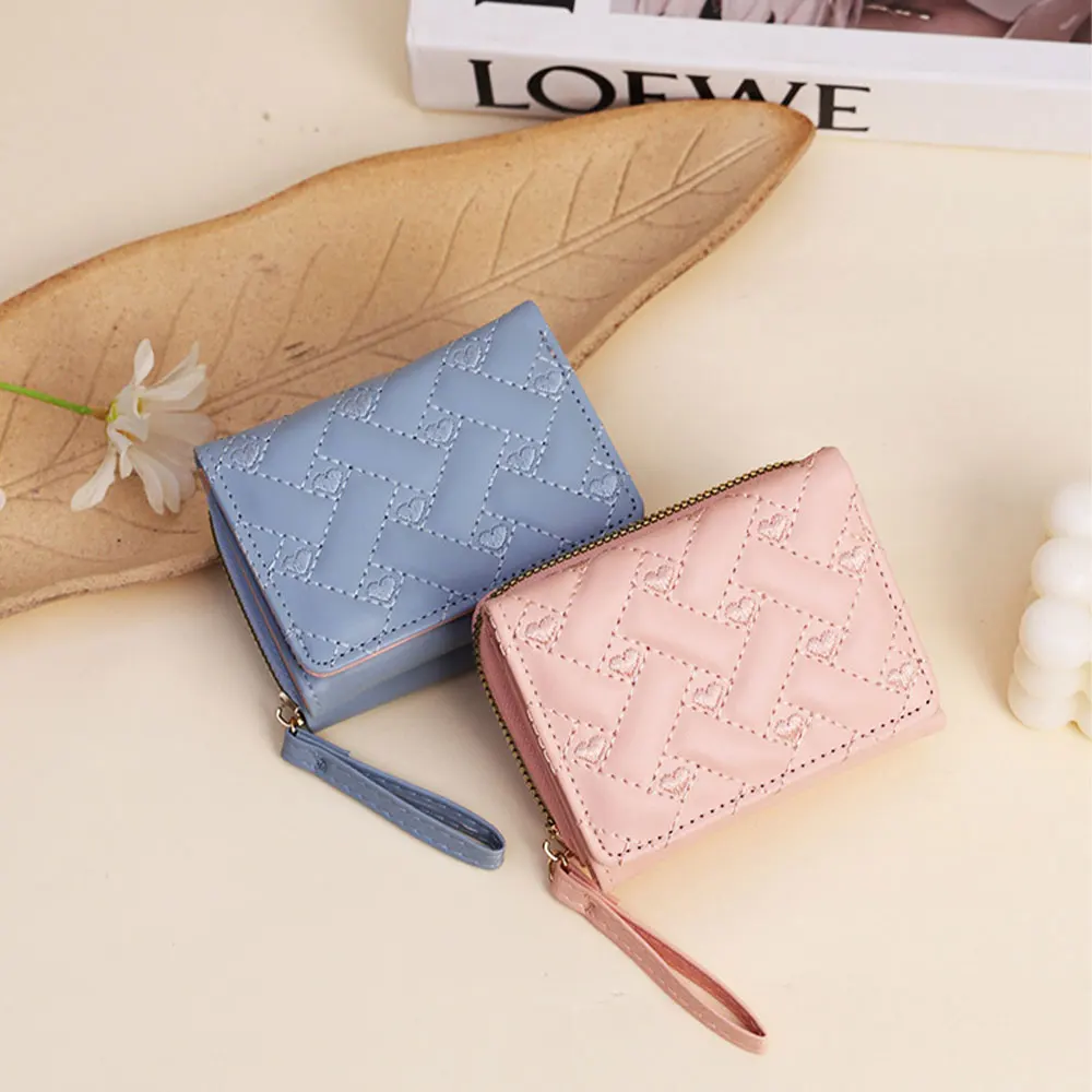 1 قطعة محفظة قصيرة على شكل قلب مطرزة على الموضة ، محفظة عملات معدنية بتفاصيل غرزة على شكل قلب ، محفظة صغيرة بسحاب من جلد البولي يوريثان اليومي