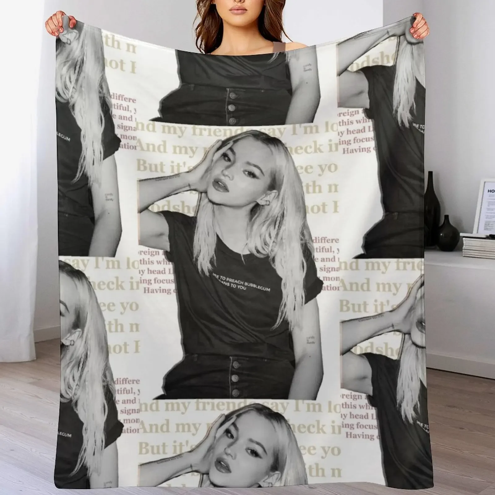 Dove Cameron - Bloodshot Throw Blanket Plush Fuzzy Cozy Blanket for Couch Sofa