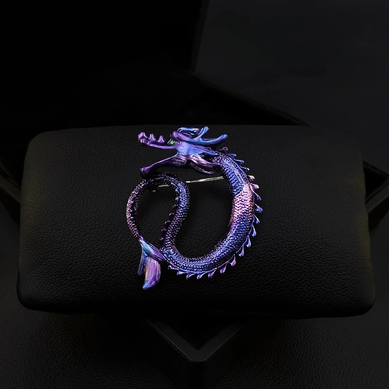 

Retro Dragon Brooch Guochao Chinese Zodiac Enamel Pin Men’s Corsage for Suit Coat Neckline Vintage Fashion Jewelry Gift 1817