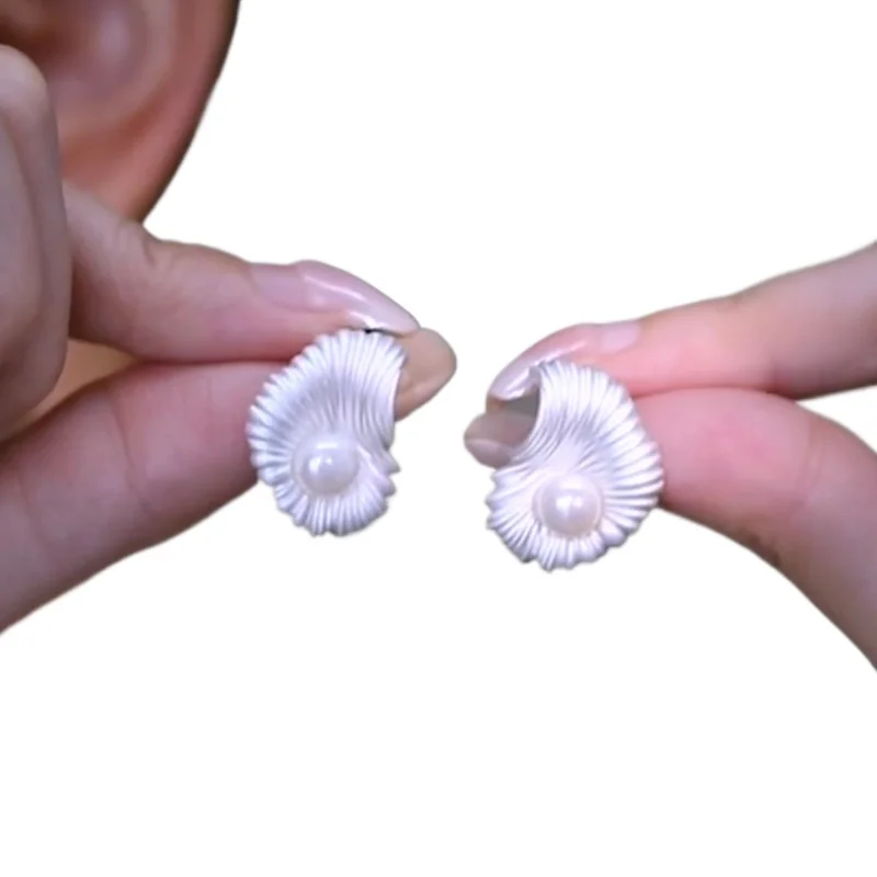 French design fan-shaped pearl stud earrings temperament matte earrings simple texture earrings