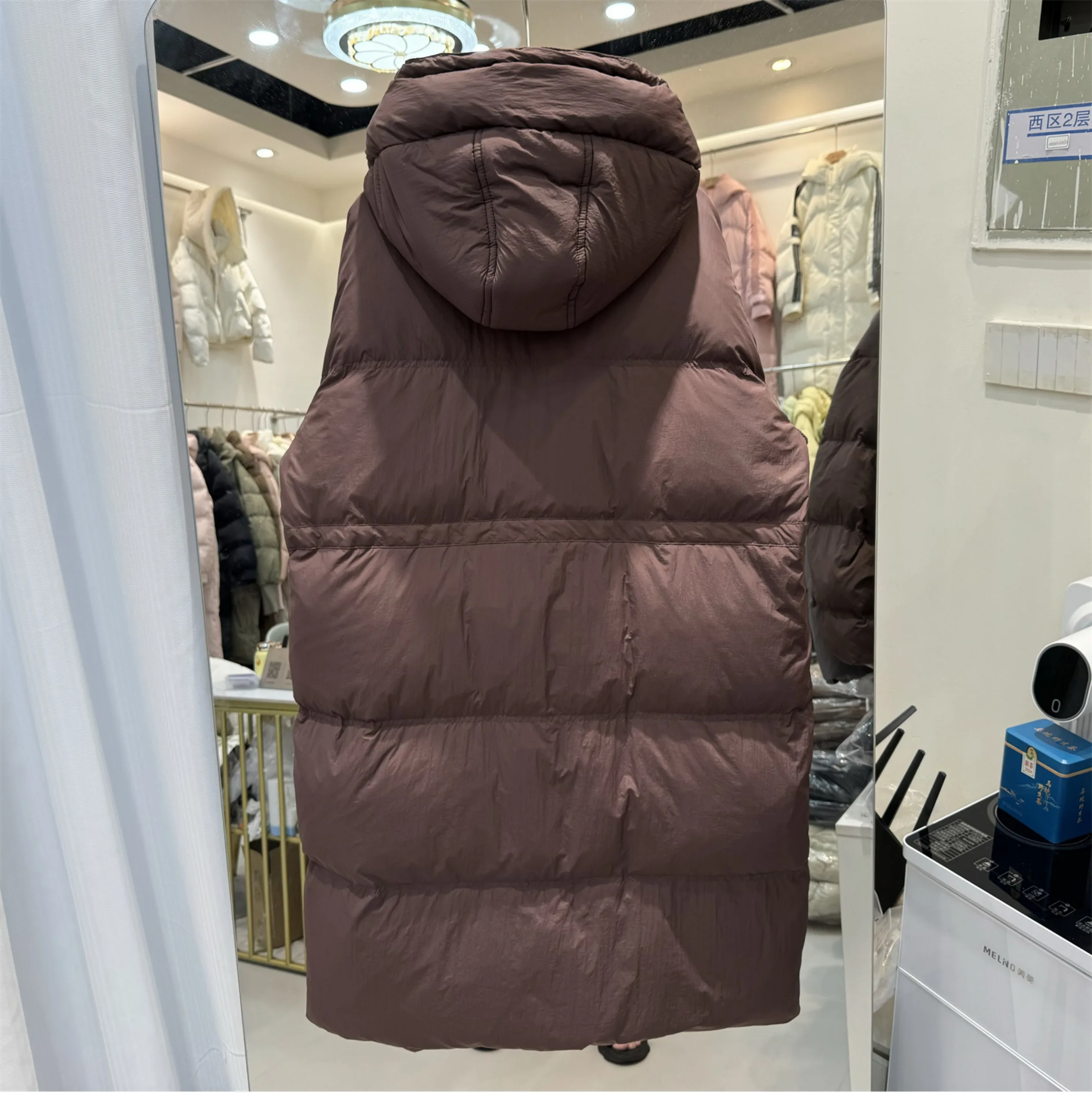 Chaqueta de plumón de pato para mujer, abrigo grueso de longitud media por encima de la rodilla, con capucha y tres botones, color blanco cálido, otoño e invierno, 2024