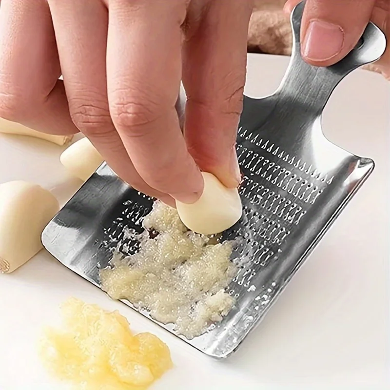 1pc Stainless Steel Garlic and Ginger Grater - Kitchen Accessory for Food Preparation