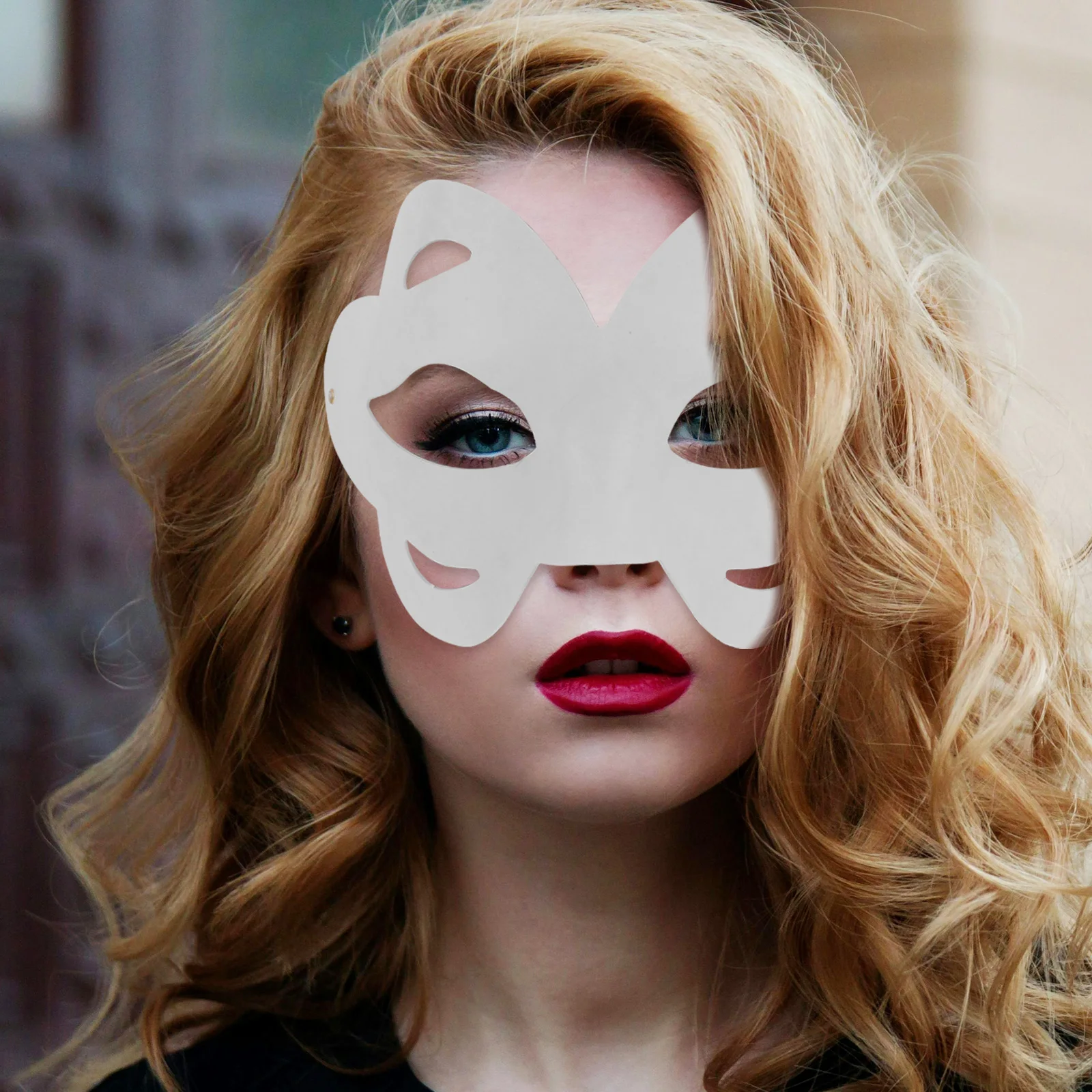 

10Pcs White Blank Masks Paper Pulp Half Face DIY Hand Painted Masquerade Mask for Cosplay Party Supplies Theater Mask