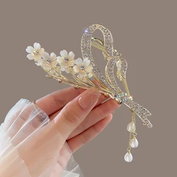 Vanika neue Legierung Frauen Strass Haar Kralle Haars pangen Mode Blume Schmetterling Quaste Pferdes chwanz Clip Kopfschmuck Haarschmuck