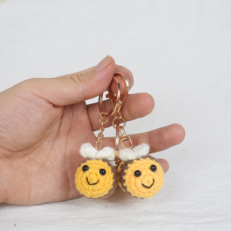 Novelty Creative Cute Knitting Bee Keychain Pendant Fashion Funny Bees Keyring Exquisite Backpack Decoration Accessories Gifts