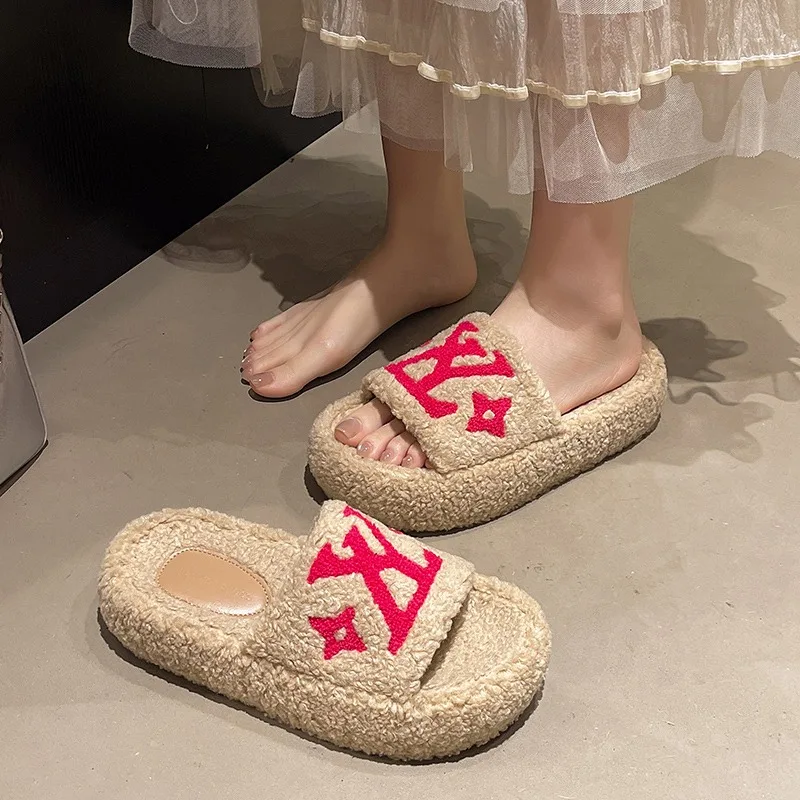 2026 New Women Popular Fashion Slippers Party Plush Summer Best-Selling Furry Home Slippers Fur Flip Flops Shoes Slides Women