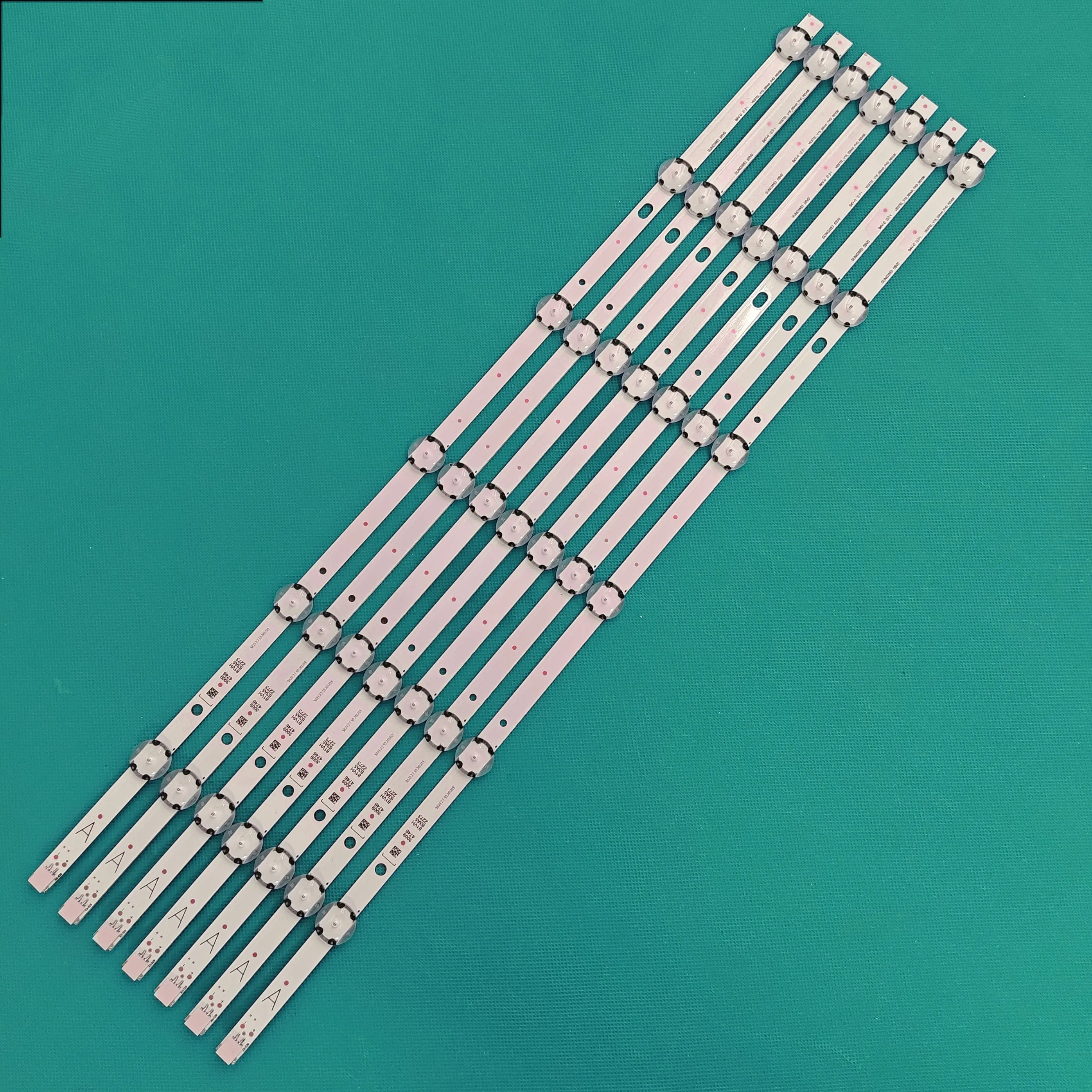 

Светодиодная лента для VES550UNDS-2D-N11 VESTEL_V15_55INCH_FHD LUXOR LUX 0155006 LUX 015500201 LUX 015500301 LUX 015500601 LUX 015500801