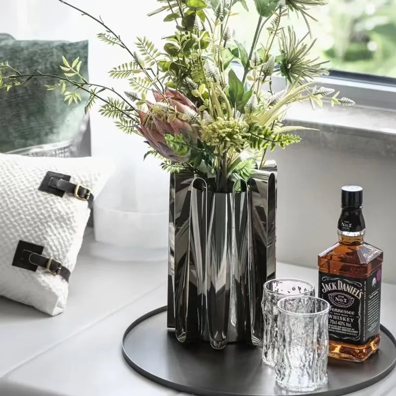 

Stainless Steel Metal Vases, Artificial Flower Decorations, Flower Pots, Desk Decorations, Room Aesthetic Decorations