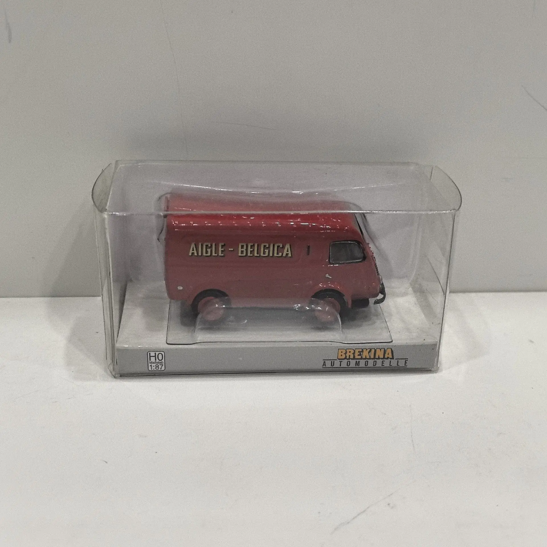 

BREKINA 1/87 Scale HO 1000 KG AIGLE Minivan Plastic Car Model