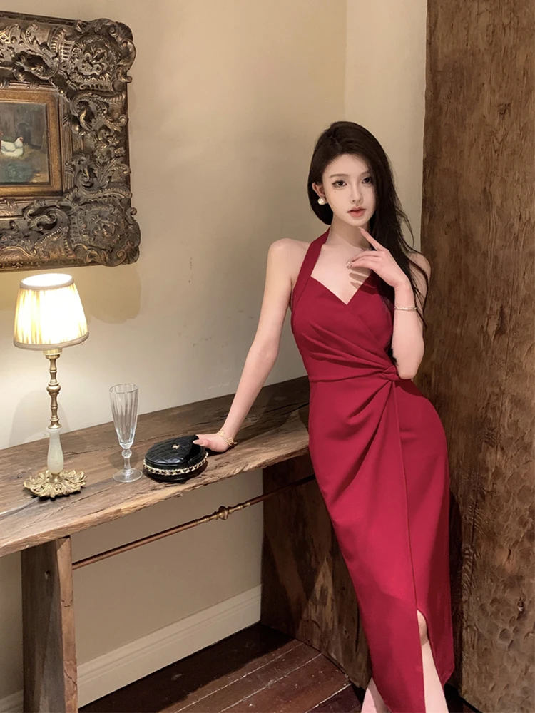 Red Halterneck Slip Dress Seaside Vacation V-Neck Long Dress Woman's Birthday Party Vintage Slit Bag Hip Skirt Sexy Nightclub