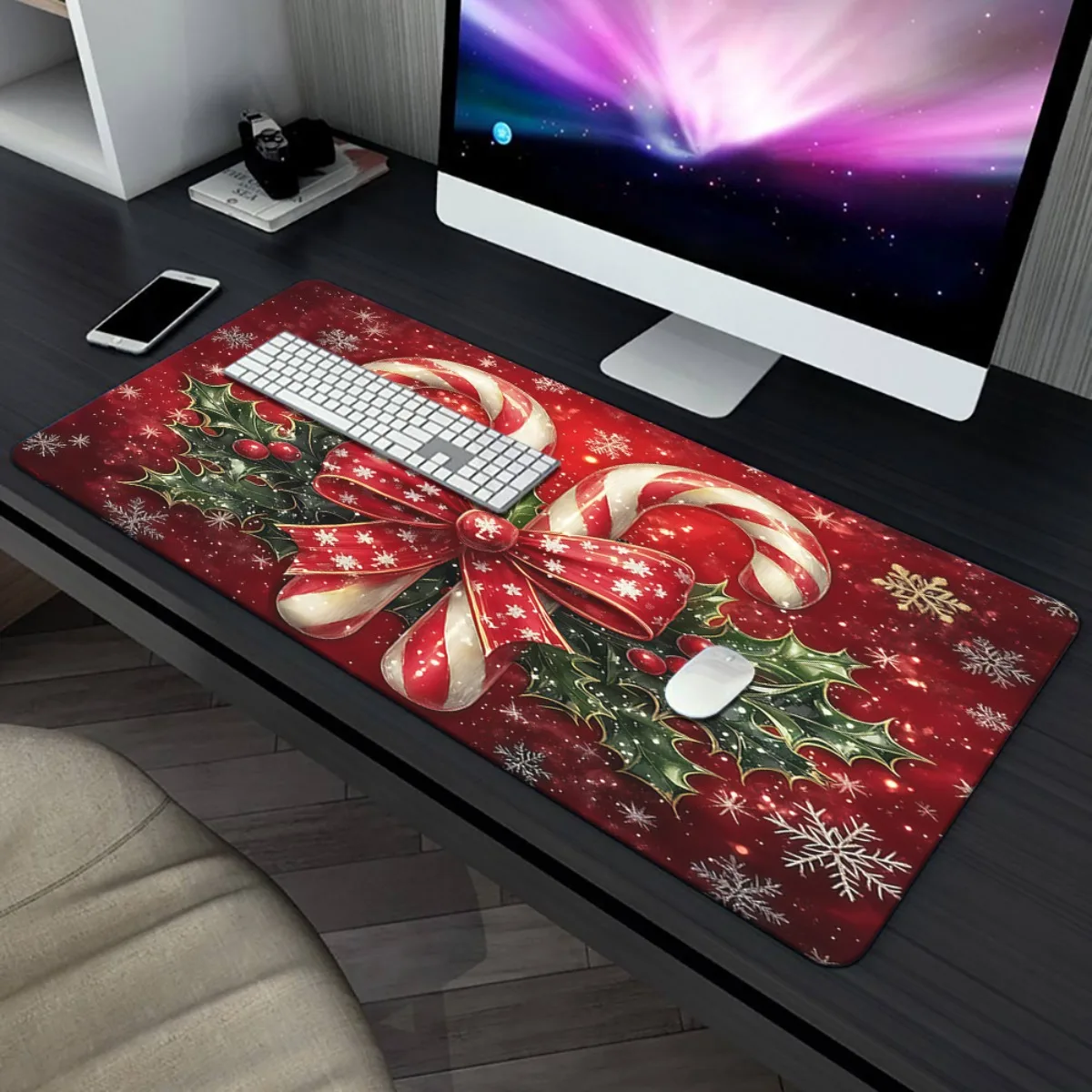 1 tappetino per mouse natalizio con bastoncini di zucchero con strisce rosse e bianche, design con bacche di agrifoglio e fiocchi di neve - Base in gomma antiscivolo per giochi e