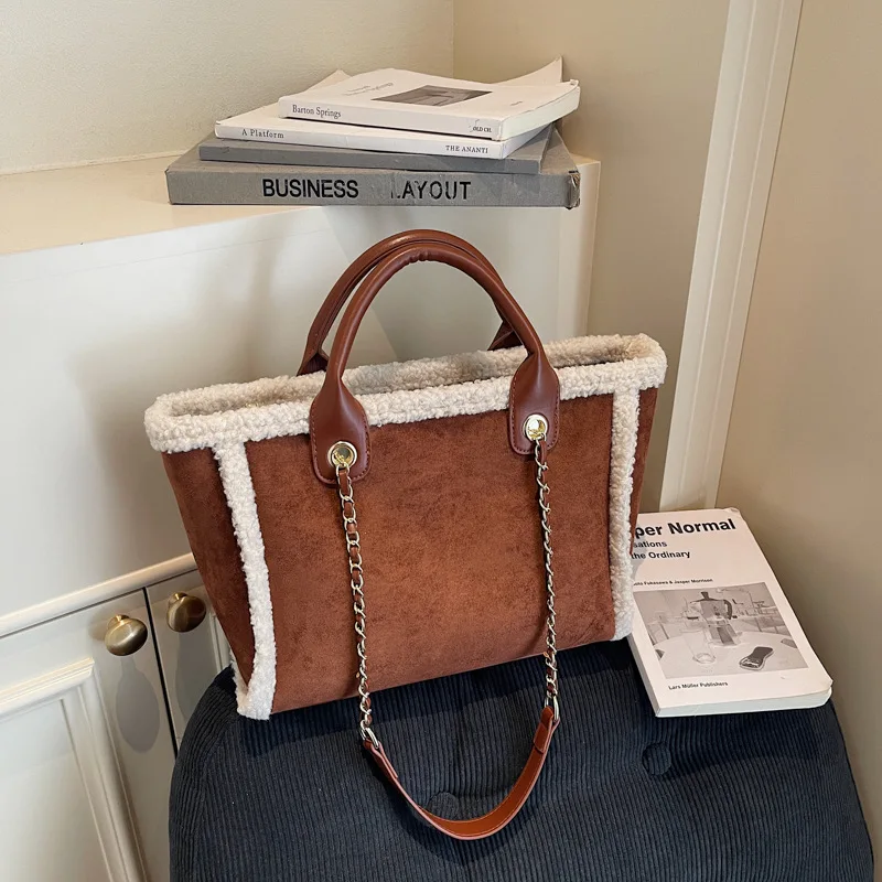 

Женская большая сумка с отделкой из искусственного меха, черная/коричневая замшевая сумка из овчины с ремешком-цепочкой, универсальная зимняя сумка через плечо