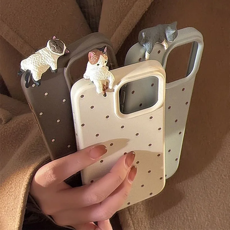 Niedliche Cartoon 3D-Katzen-Dekorations-Handyhülle mit Polka-Dot-Muster für iPhone 16 17 18 Pro Max Hülle iPhone 15 14 Plus 12 13 11 Pro Max Cover – Detail 4