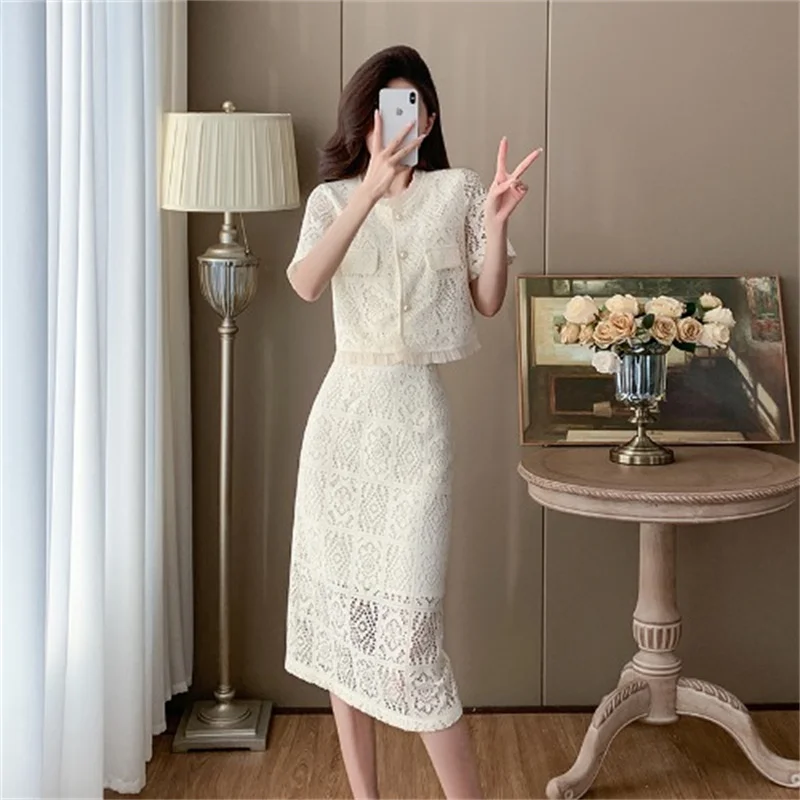 

Summer Lace Two Piece Set Elegant Women O Neck Hollow Out Flower Short Sleeve Crop Tops + High Waist Slim Skirt Suit