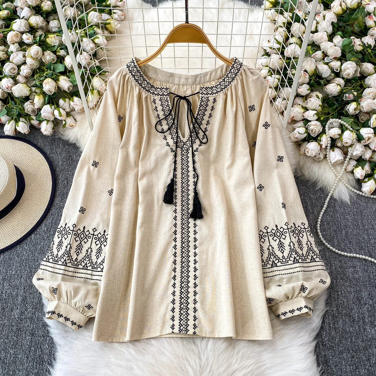 

Loose Lantern Sve irt Women's Embroidered Belted V-ne Ethnic Sle Slimming Top Korean Sle Anti-wrinkle Long Sve