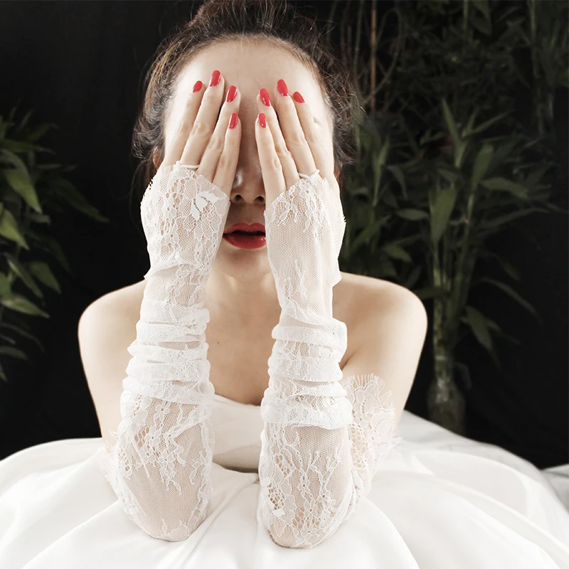 Vingerloze Dames Tulle Doorschijnende Handschoenen Witte Vlinder Bruid Trouwhandschoenen Lange Gants Mariage Handschoenen Kanten Feestjurk Handschoen