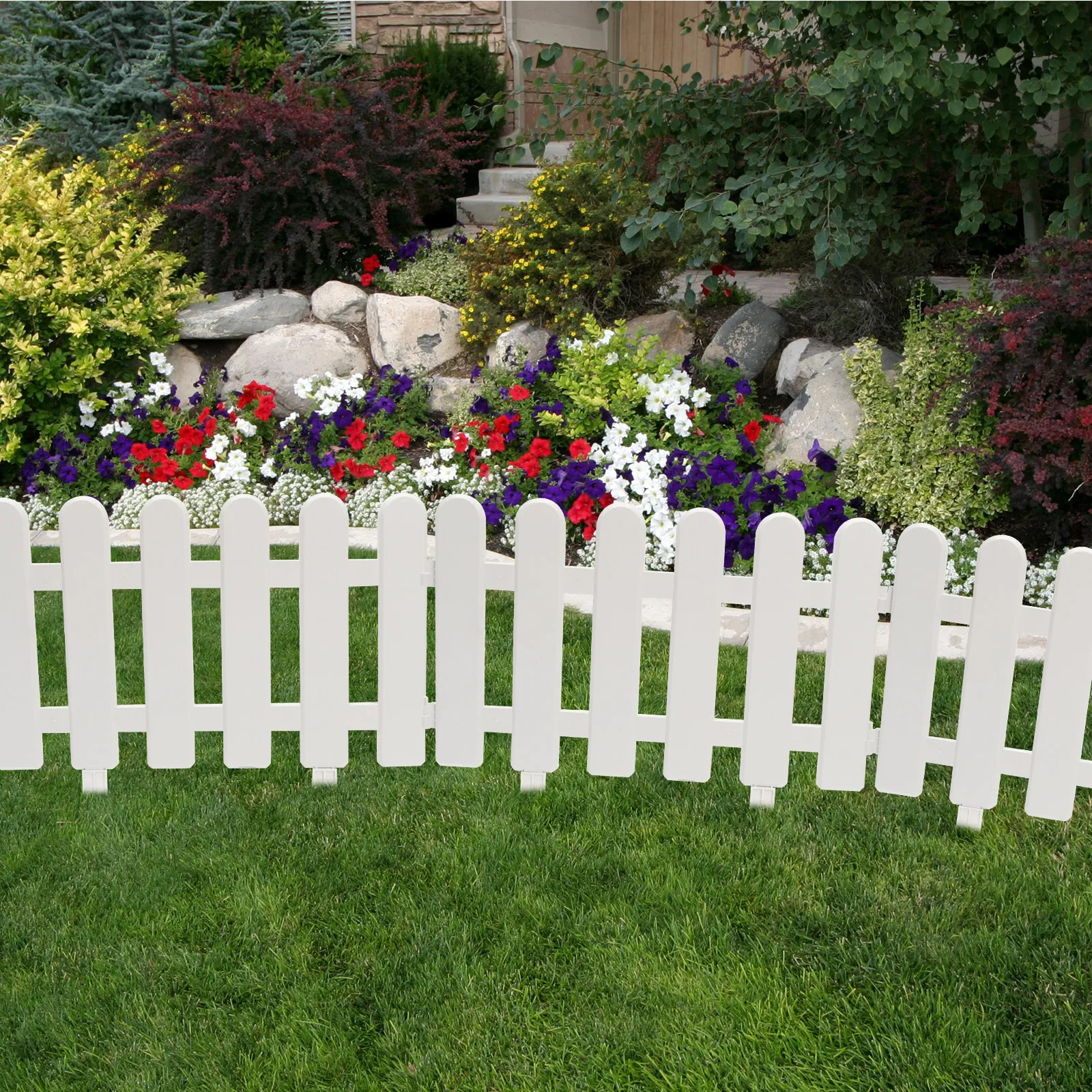 2Pcs White Plastic Miniature Fence Border Garden Landscape Edging Fences Ground Plugs Decor for Yard Driveway Christmas Tree