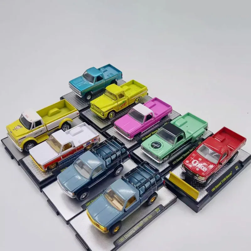 M2 1:64 Scale Pickup Alloy Simulation Car Model Static Collection Decorated Holiday Gifts Toys Souvenir Gift