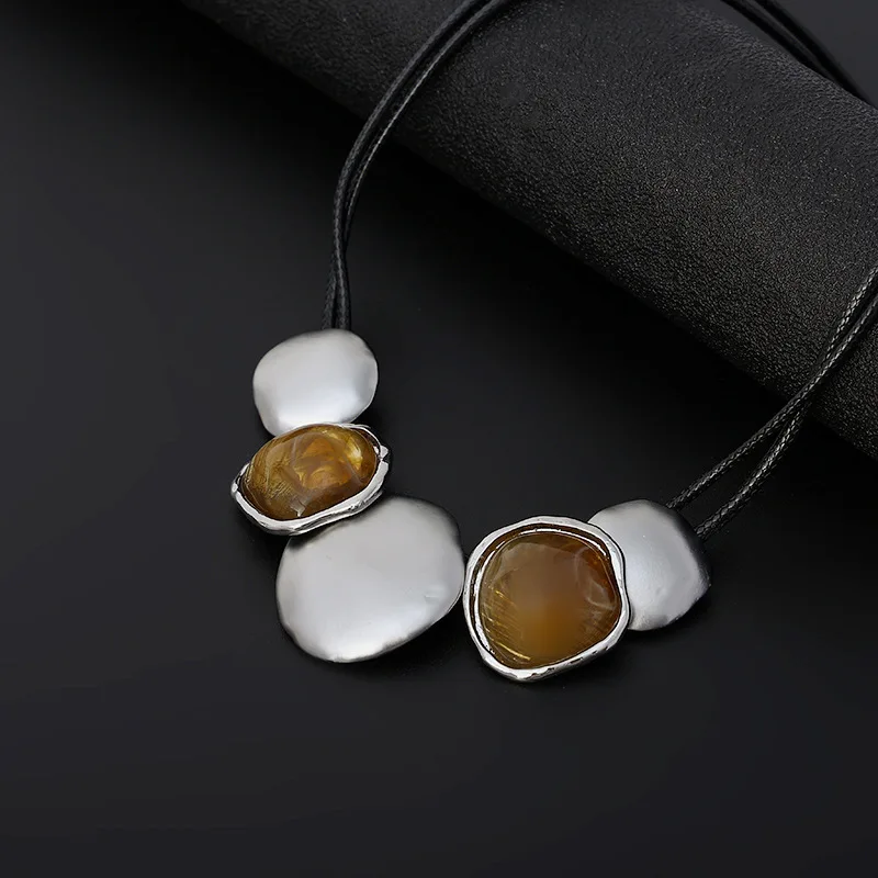 Geometrische Übertriebene Halsketten Legierung Damen Hochwertiges Gefühl Personalisierte Halskette Modeschmuck – Detail 5