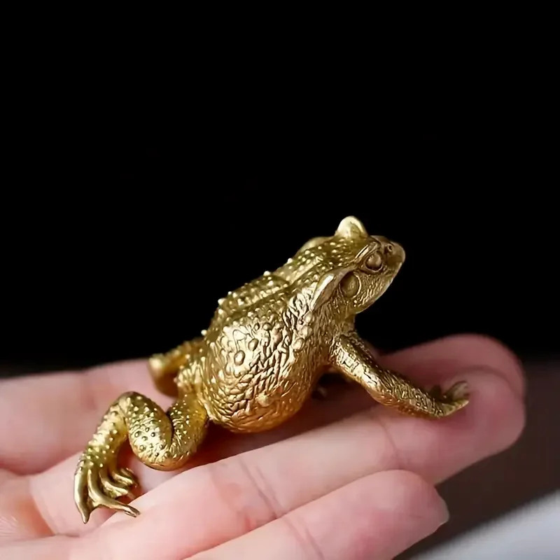 Estatuilla de sapo dorado de latón de la suerte de cobre puro de tres patas, amuleto de riqueza y prosperidad para decoración de hogar y oficina Feng Shui