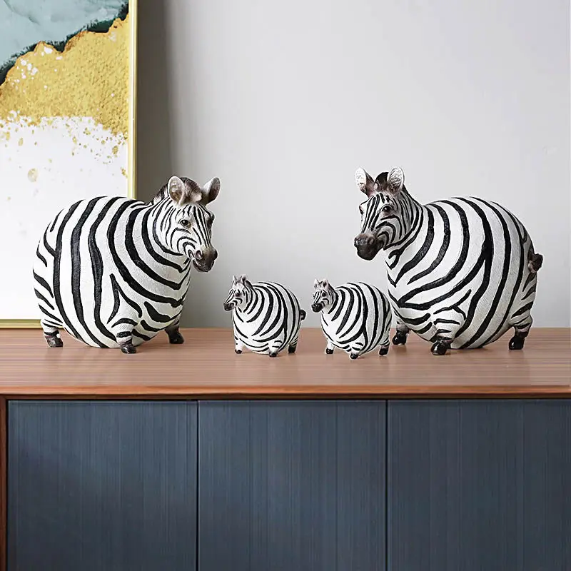 4pcs/set Resin Zebra Family Ornament Simulation Animal Sculpture Zebra Statue Home Decoration Handicraft Ornaments New Home Gift