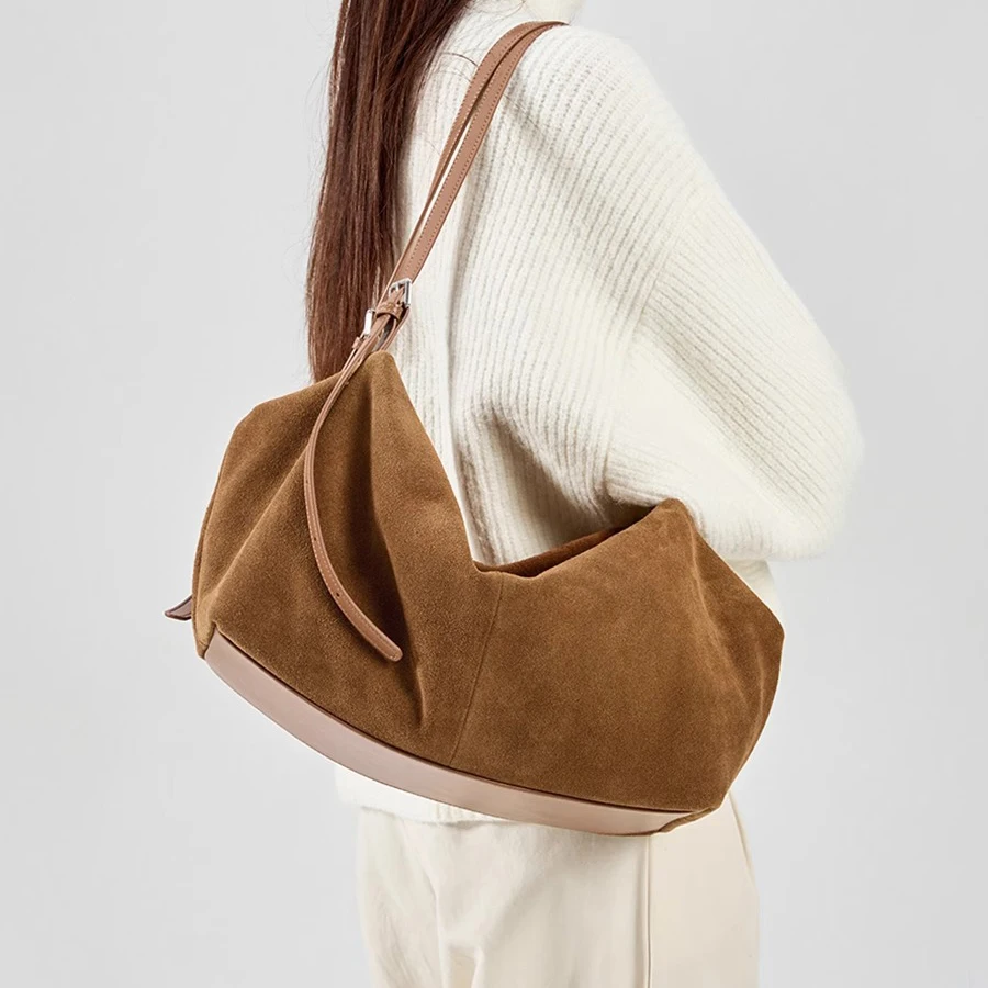 หนังนิ่มผู้หญิงToteกระเป๋า2025ใหม่Niche Designหมอนขนาดใหญ่กระเป๋าFrosted Cowhide Vintageผู้หญิงHands-Onไหล่กระเป๋า