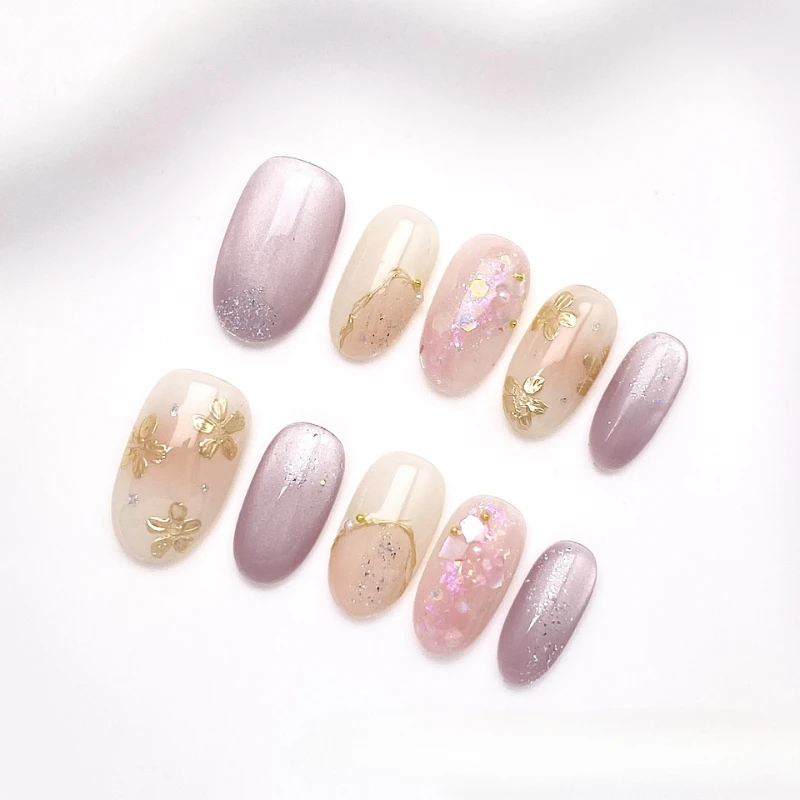 10 個優しい夢のような手作りプレスオンネイルグリッタースパンコールゴールドフラワー偽爪取り外し可能再利用可能