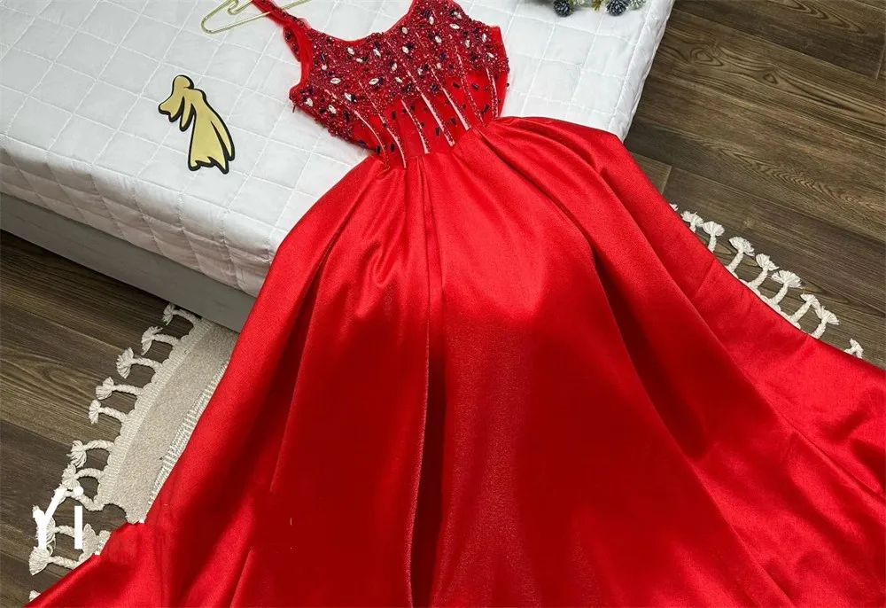 Funyue-vestidos De graduación rojos personalizados, vestidos largos De satén con cuentas De cristal para ocasiones formales, vestidos De fiesta De noche acampanados, batas De Soirée